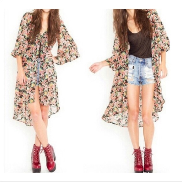 UNIF Sweaters - UNIF Sheer Floral Kimono Size Small
